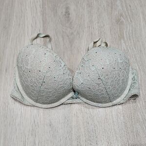 Victoria's Secret Pale Mint Lace Push-Up Bra